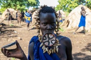 Mursi vrouw / Omo Nationaal Park / Ethiopië