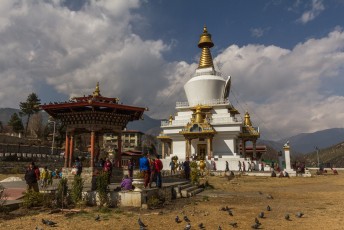 Eerste stop in Thimphu, Memorial Chorten. Gebouwd ter ere van de derde koning Jigme Dorji Wangchuck.
