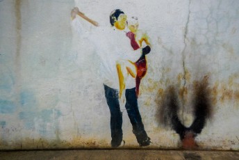 Zelfs onder graffiti artiesten is salsa populair in Colombia.