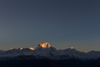 Als eerste raakte ie de hoge Dhaulagiri van 8167 meter (7de hoogste berg ter wereld).