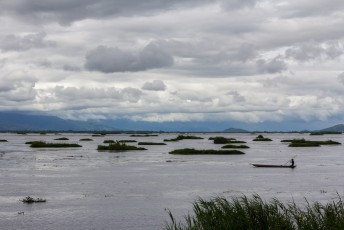 Het Loktak meer met zijn drijvende eilandjes is de enige plek in de buurt van Imphal waar je als buitenlander mag komen.