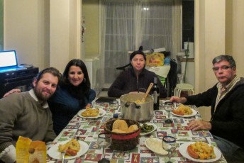 Weer terug in Santiago moest ik van de familie min. 1 x koken, ziehier Hutspot met spek en worst