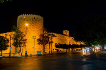 Na aankomst 's avonds meteen even wat fotootjes gemaakt van de Karim Khan Citadel.