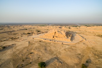 In Chogha Zanbil, niet ver van Shush, staat deze Ziggurat.