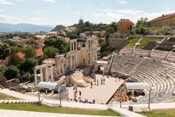 Maar dit Romeins theater uit het jaar 116 na Christus is de highlight van je tour door Plovdiv.