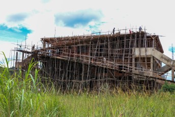 Het eerste waar we in Malawi mee geconfronteerd werden was de typische bouwstijl van het land.