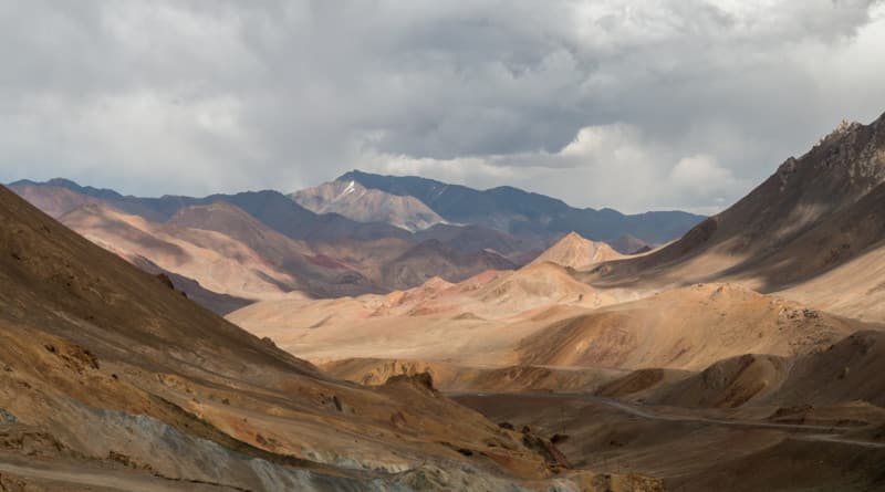 Prachtige landschappen tijdens de rit over de Pamir Highway
